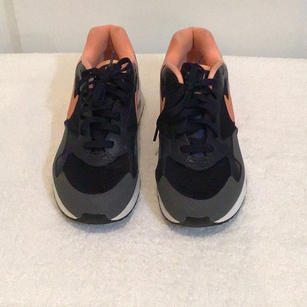 Nike AirMax St Trainer Women’s, size US 9.5